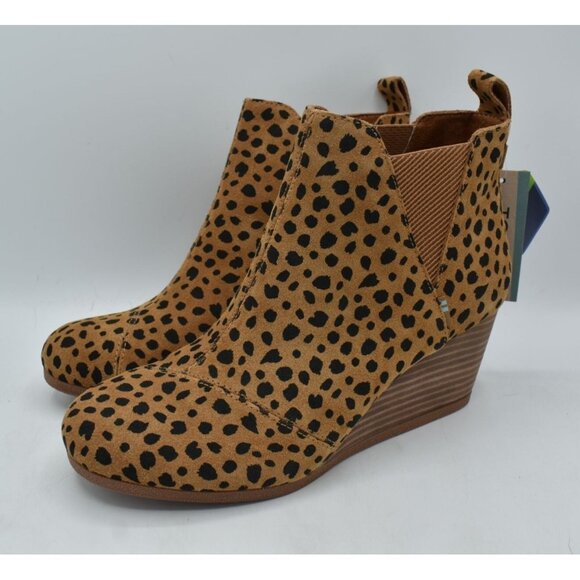 Toms Womens Size 8.5 Kelsey Brown Animal Print Suede Wedge Chelsea Booties Boots - Picture 1 of 13